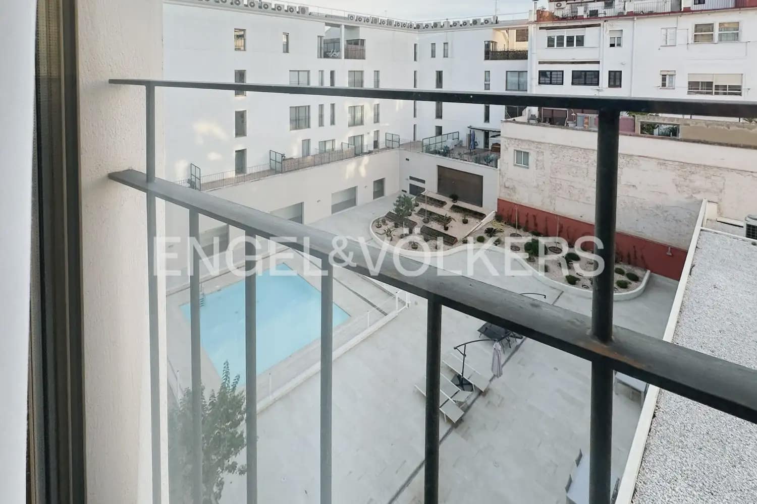 Piso de 1 habitación en València ciudad en alquiler con piscina garaje - 1.495 € (Ref: 9902393)