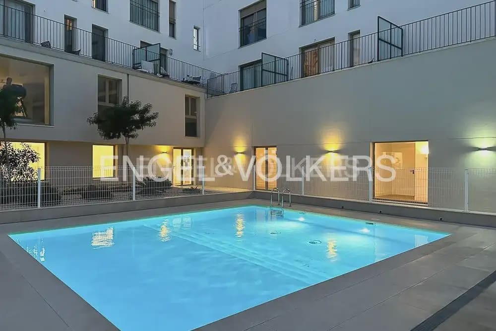 Piso de 1 habitación en València ciudad en alquiler con piscina garaje - 1.800 € (Ref: 9902394)