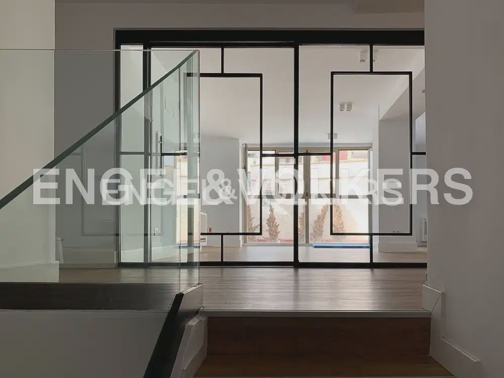Piso de 1 habitación en València ciudad en alquiler con piscina garaje - 1.800 € (Ref: 9902394)
