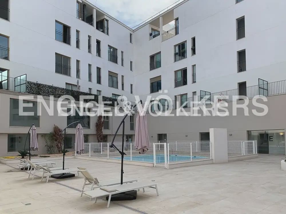 Piso de 1 habitación en València ciudad en alquiler con piscina garaje - 1.800 € (Ref: 9902394)