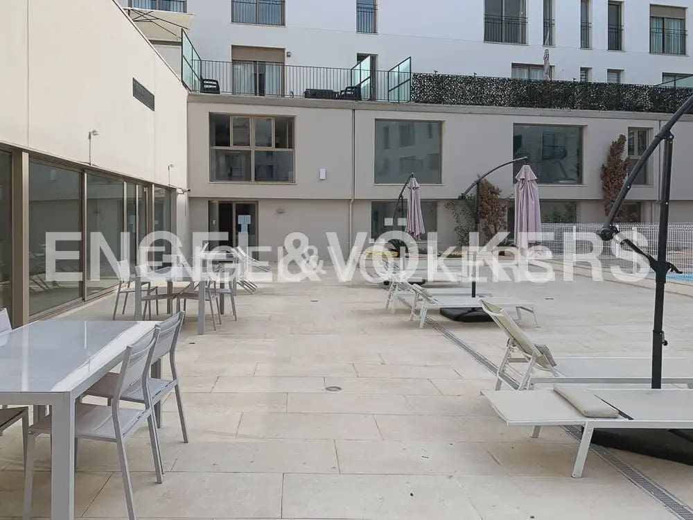 Piso de 1 habitación en València ciudad en alquiler con piscina garaje - 1.800 € (Ref: 9902394)