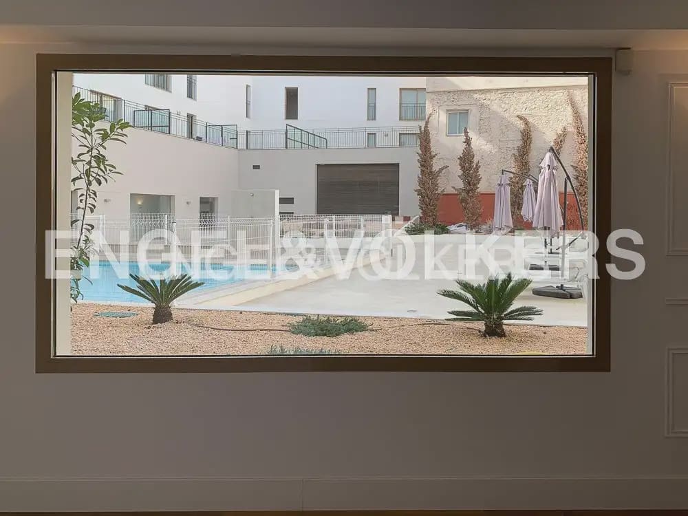 Piso de 1 habitación en València ciudad en alquiler con piscina garaje - 1.800 € (Ref: 9902394)