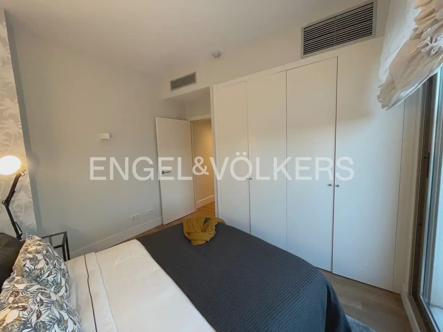 Piso de 1 habitación en València ciudad en alquiler con piscina garaje - 1.800 € (Ref: 9902394)