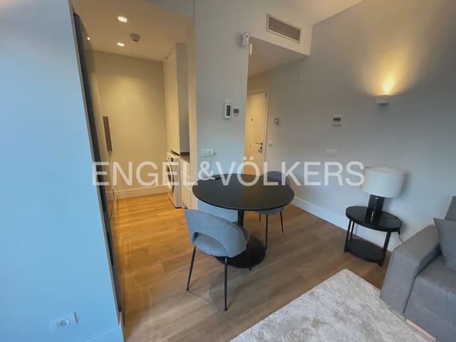 Piso de 1 habitación en La Roqueta, València ciudad en alquiler con piscina garaje - 1.800 € (Ref: 9902394)