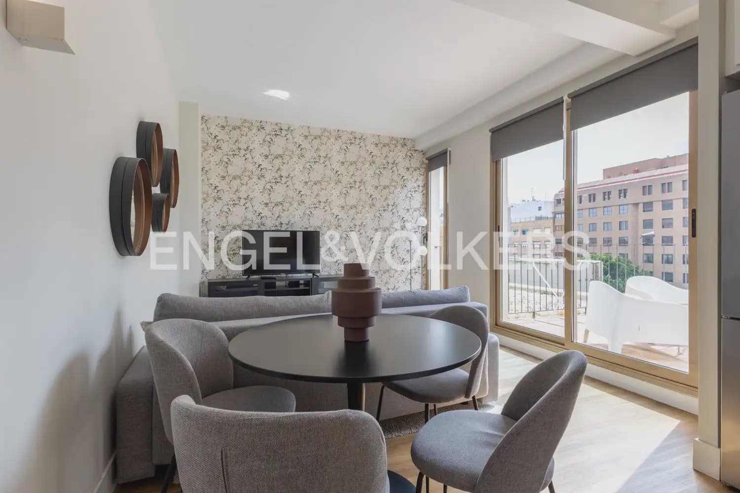 1 soveværelse Lejlighed til leje i Valencia by med swimmingpool garage - € 1.800 (Ref: 9902394)