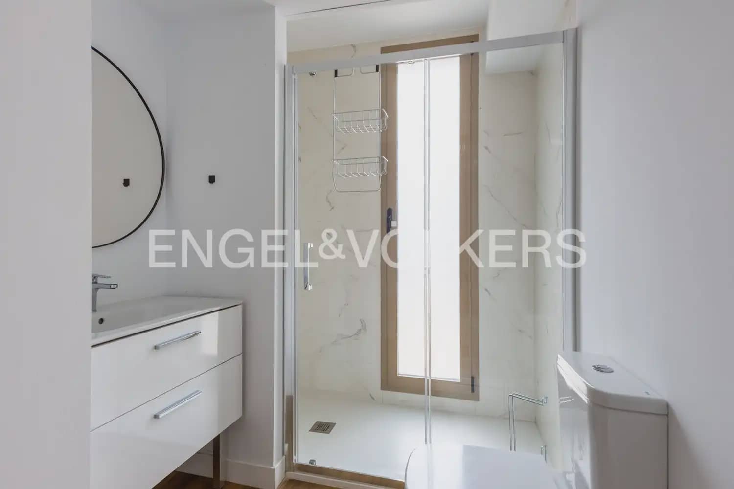1 soveværelse Lejlighed til leje i Valencia by med swimmingpool garage - € 1.800 (Ref: 9902394)