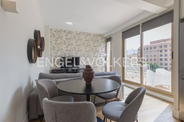 1 quarto Apartamento para arrendar em La Roqueta, Valência cidade com piscina garagem - 1 800 € (Ref: 9902394)