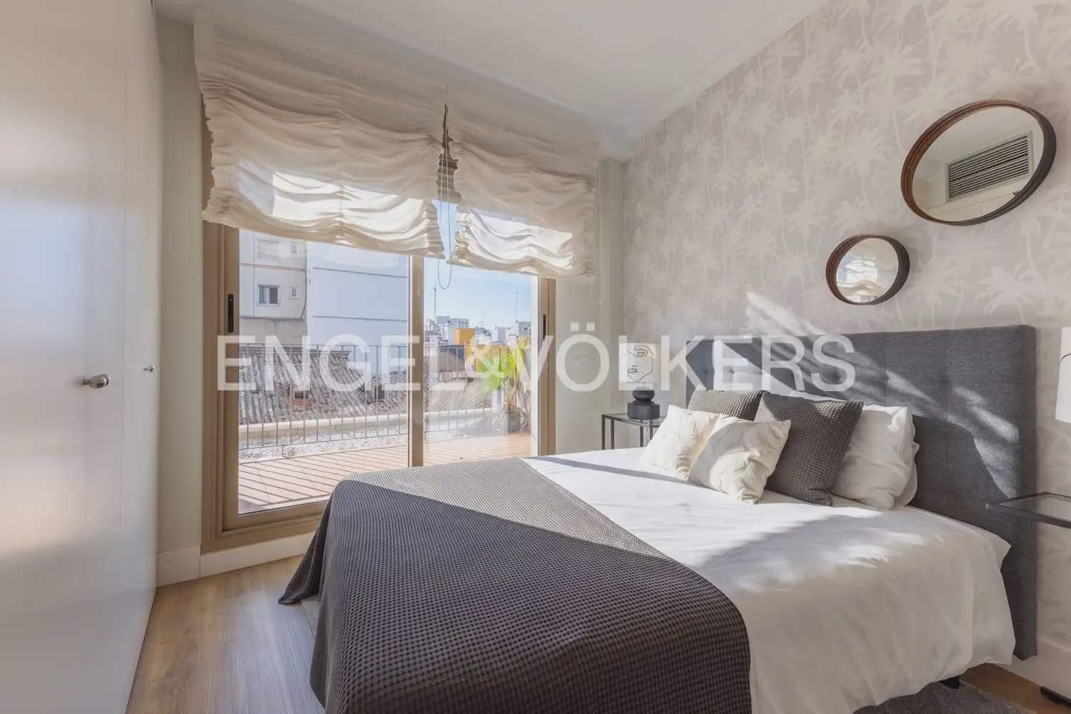 1 soveværelse Lejlighed til leje i Valencia by med swimmingpool garage - € 1.800 (Ref: 9902394)