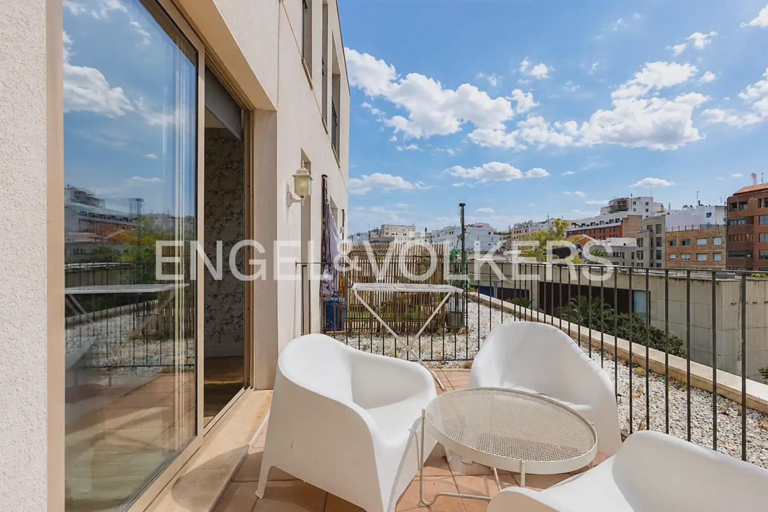 1 soveværelse Lejlighed til leje i Valencia by med swimmingpool garage - € 1.800 (Ref: 9902394)