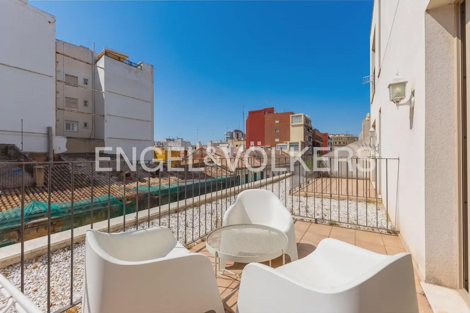 1 soveværelse Lejlighed til leje i Valencia by med swimmingpool garage - € 1.800 (Ref: 9902394)