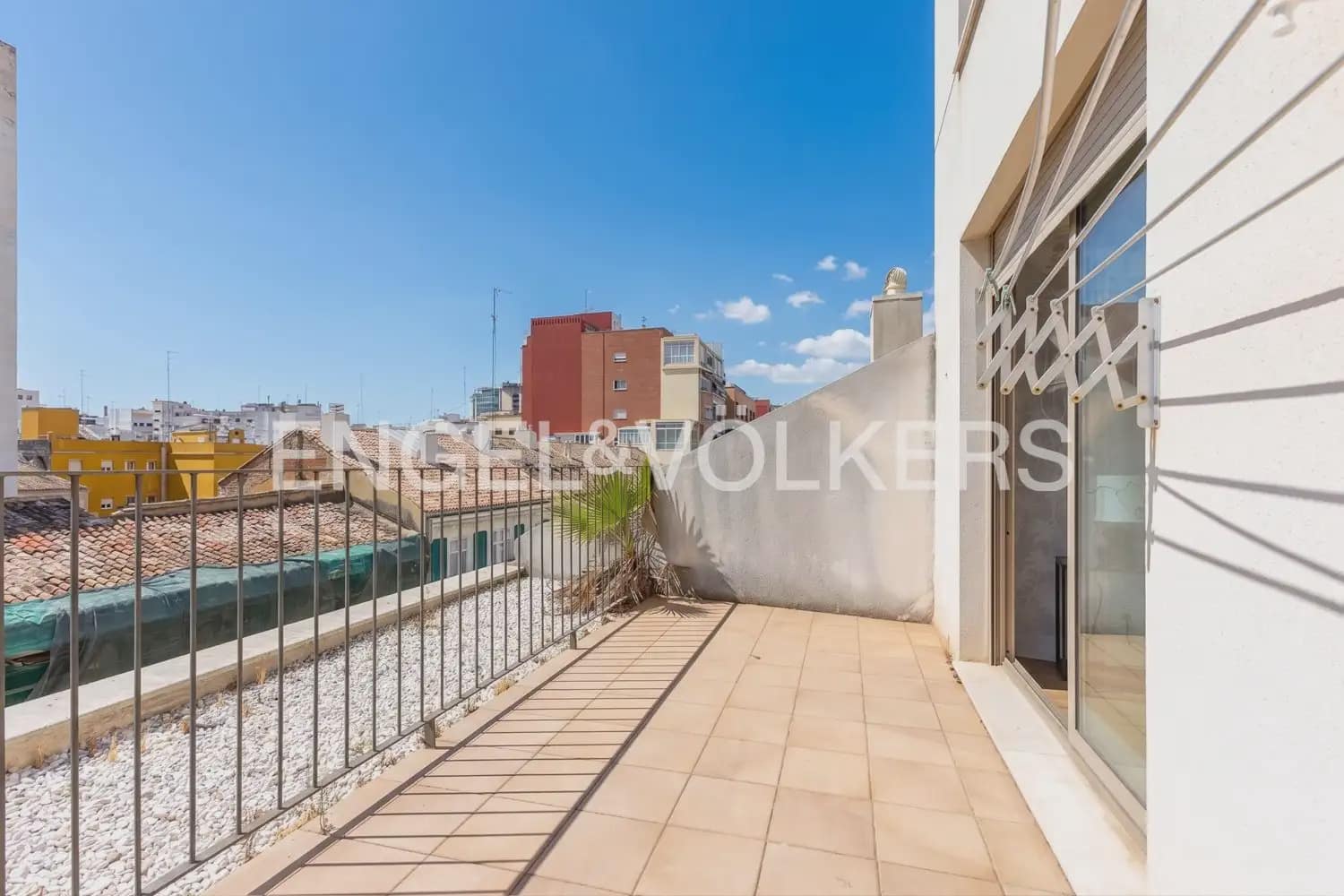 1 soveværelse Lejlighed til leje i Valencia by med swimmingpool garage - € 1.800 (Ref: 9902394)
