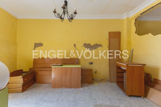 Casa de 8 habitaciones en Meliana en venta con garaje - 269.000 € (Ref: 9902396)