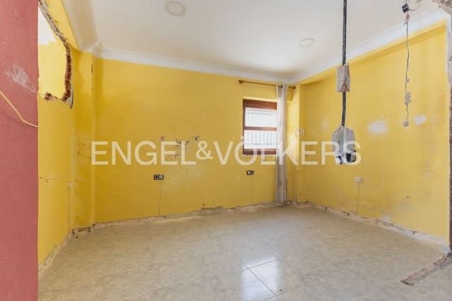 Casa de 8 habitaciones en Meliana en venta con garaje - 269.000 € (Ref: 9902396)