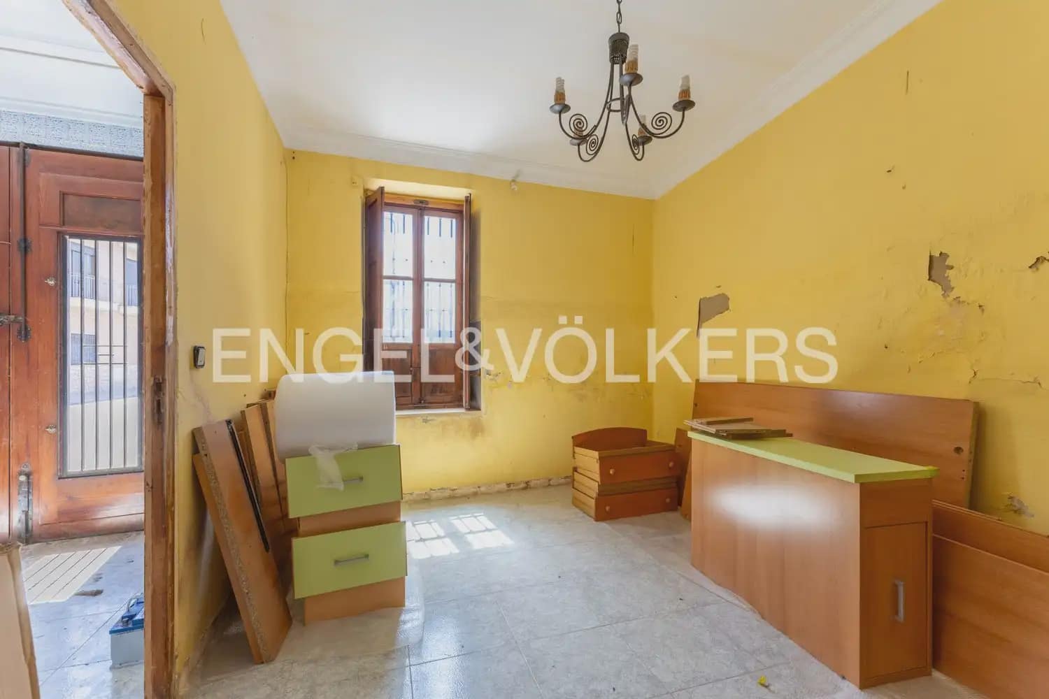 Casa de 8 habitaciones en Meliana en venta con garaje - 269.000 € (Ref: 9902396)