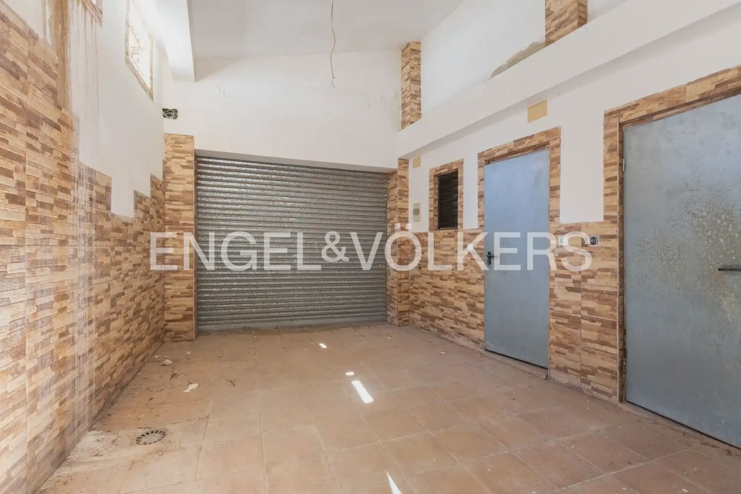 Casa de 8 habitaciones en Meliana en venta con garaje - 269.000 € (Ref: 9902396)