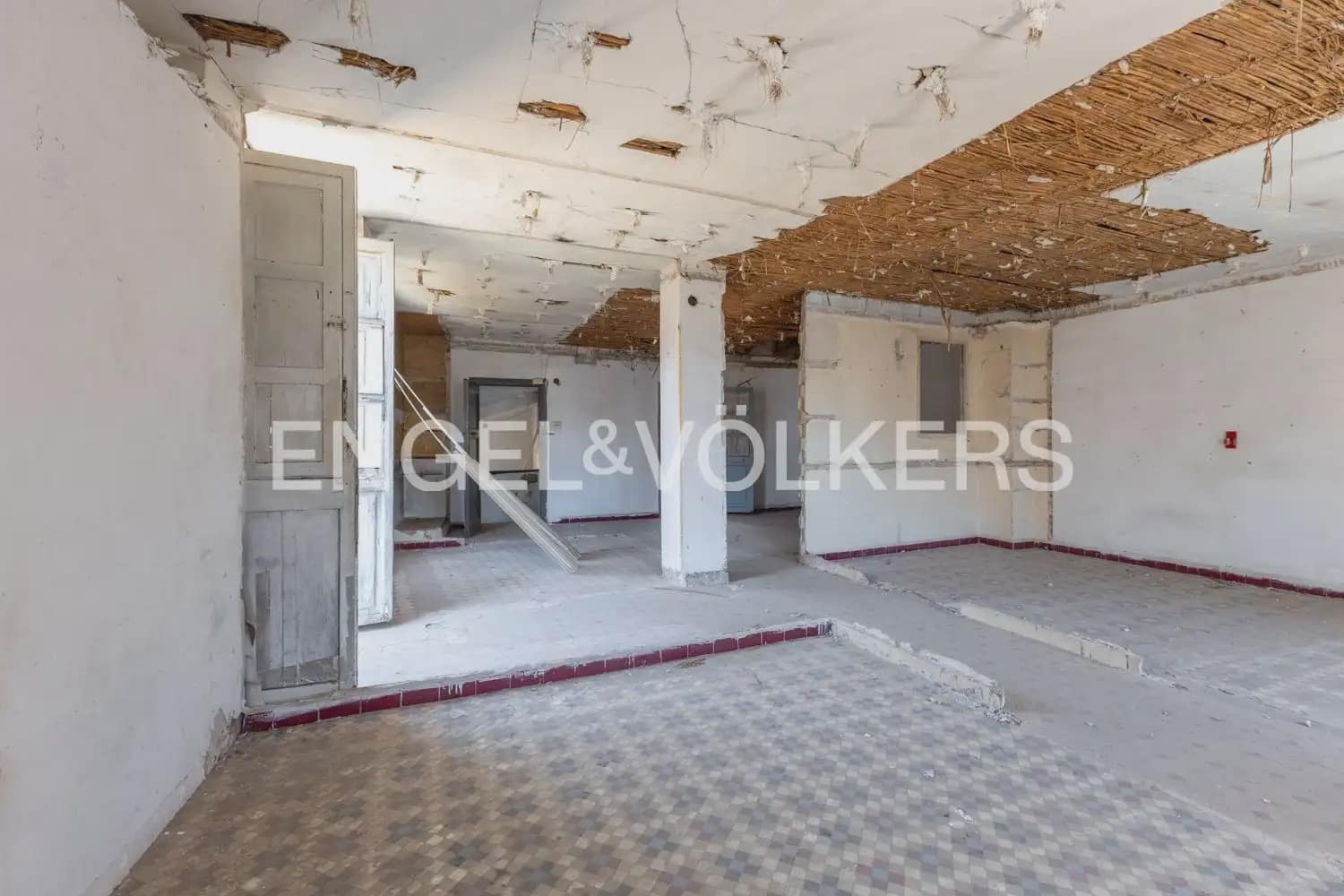 Casa de 8 habitaciones en Meliana en venta con garaje - 269.000 € (Ref: 9902396)