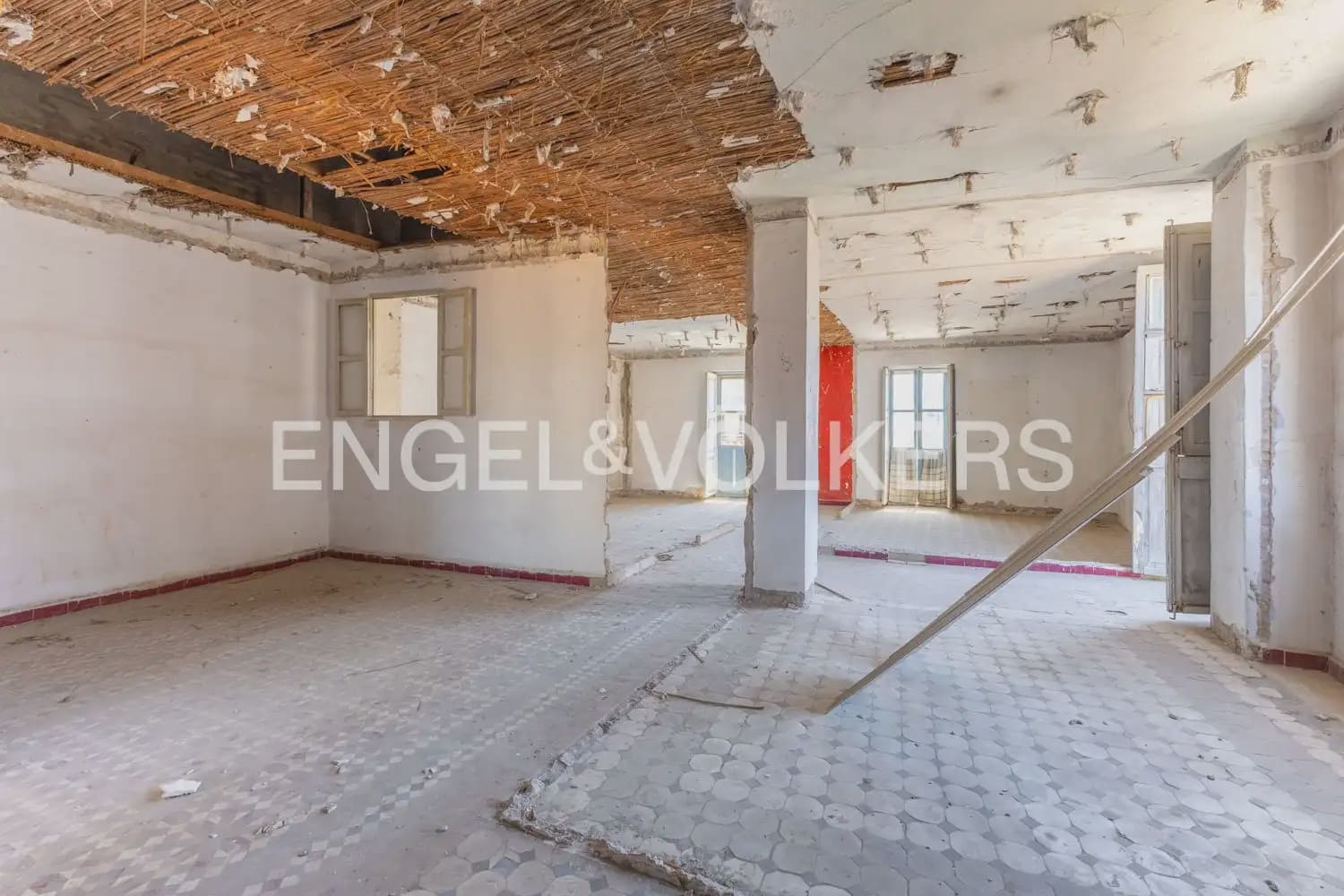 Casa de 8 habitaciones en Meliana en venta con garaje - 269.000 € (Ref: 9902396)