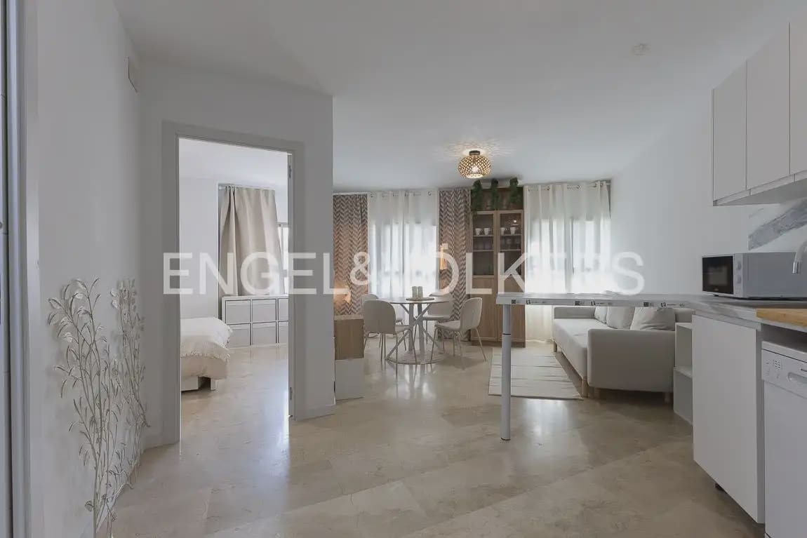 1 slaapkamer Flat te huur in Valencia stad met garage - € 1.500 (Ref: 9902585)