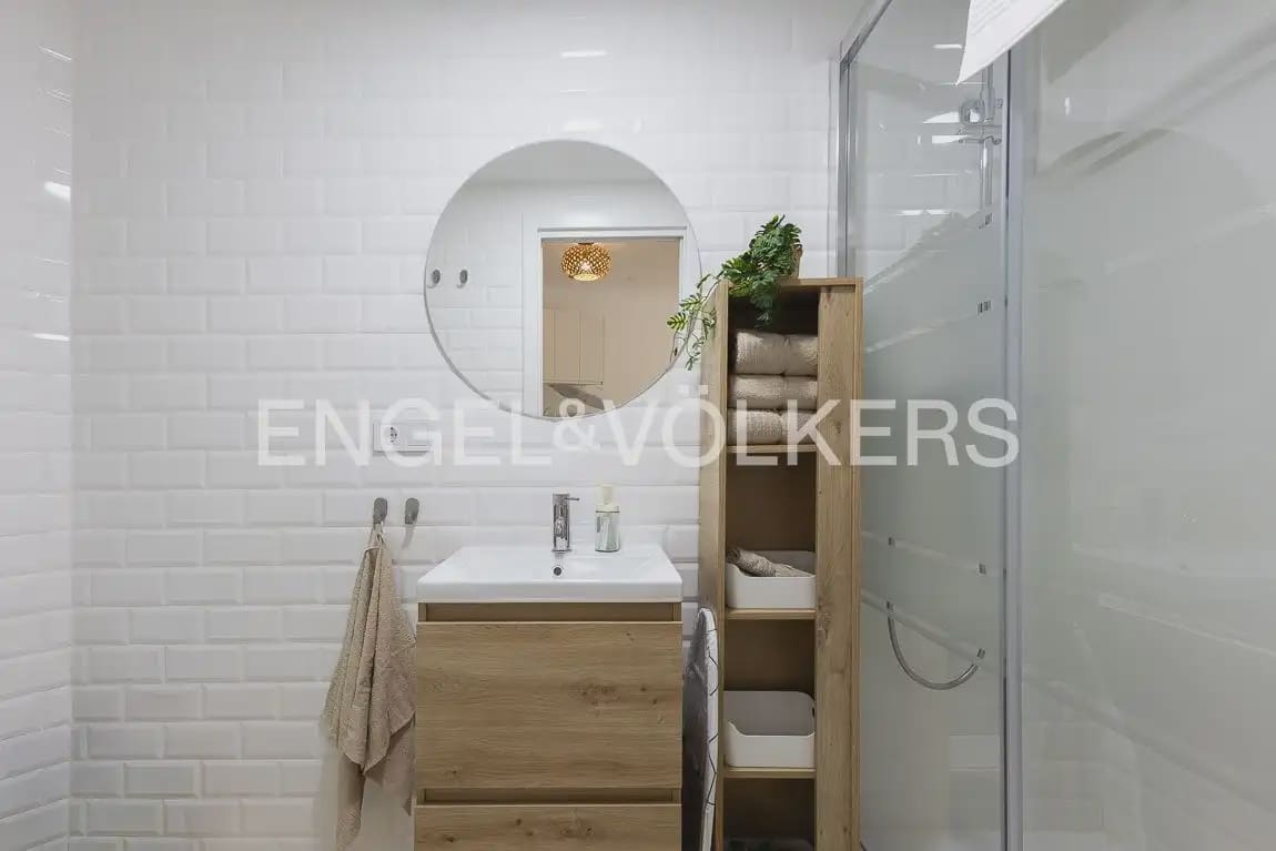 1 slaapkamer Flat te huur in Valencia stad met garage - € 1.500 (Ref: 9902585)