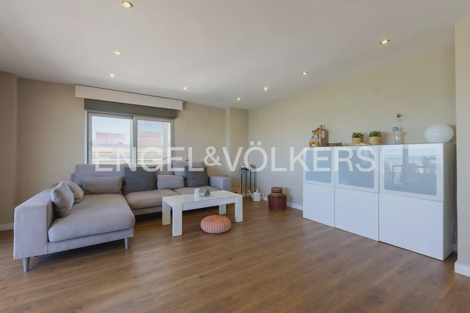 3 soveværelse Lejlighed til leje i Cullera med swimmingpool garage - € 2.300 (Ref: 9904986)