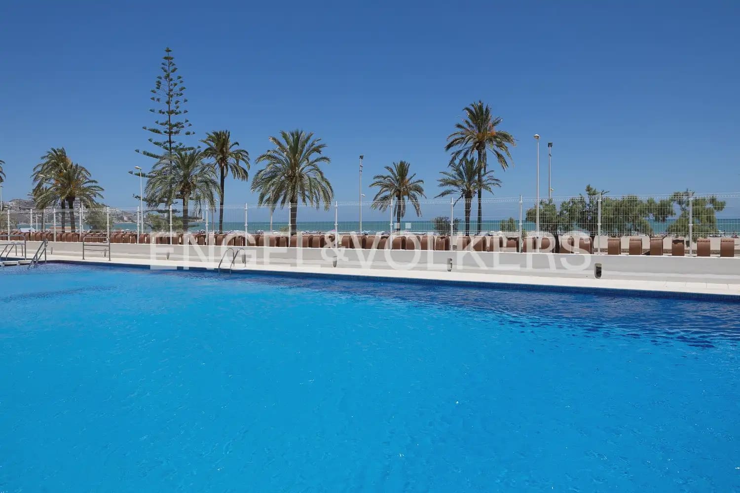 3 soveværelse Lejlighed til leje i Cullera med swimmingpool garage - € 2.300 (Ref: 9904986)