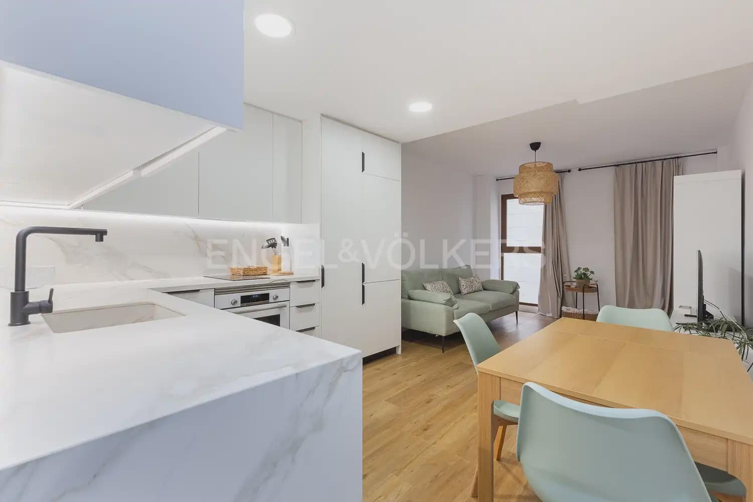 2 soveværelse Lejlighed til leje i Valencia by - € 1.600 (Ref: 9904987)