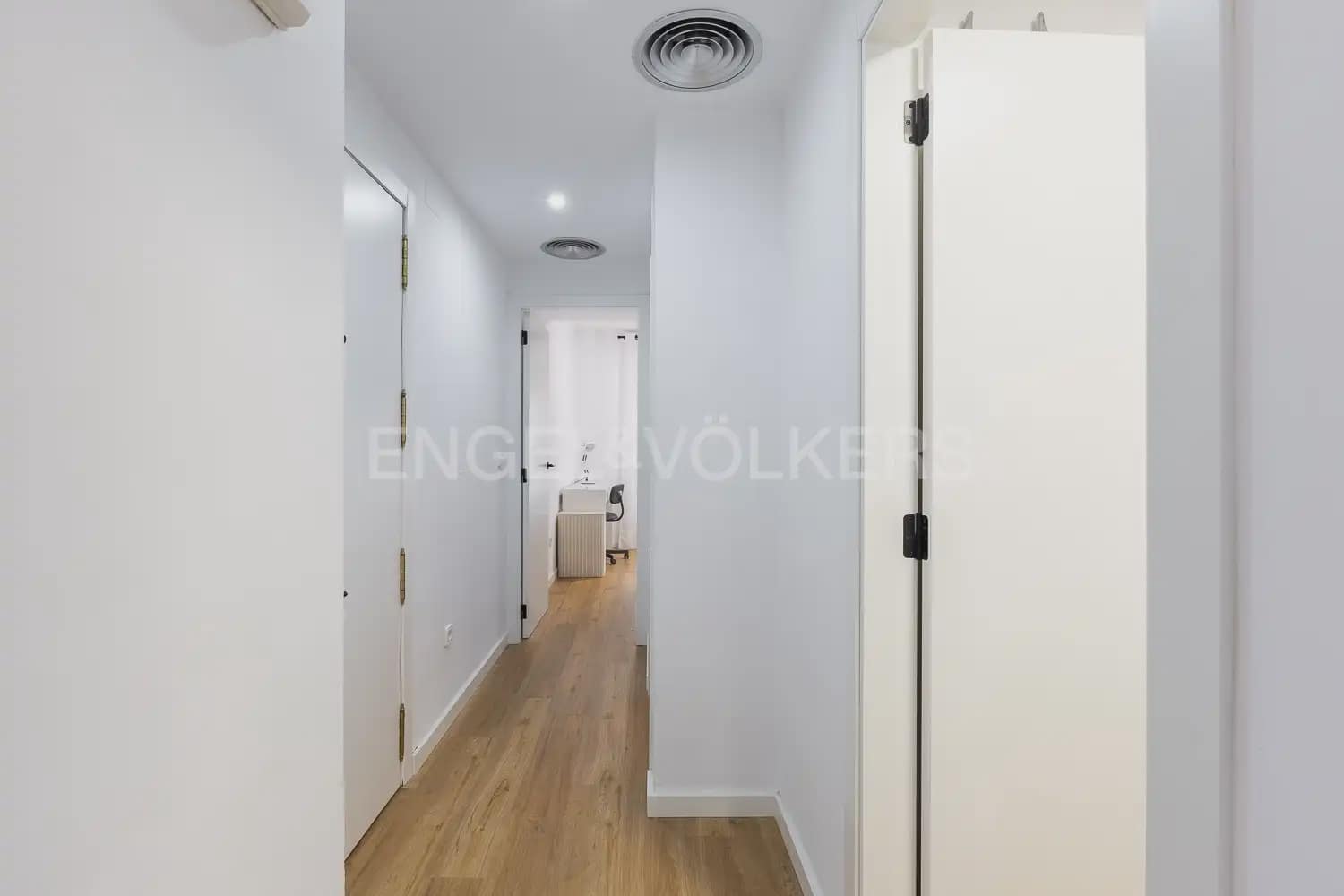 2 soveværelse Lejlighed til leje i Valencia by - € 1.600 (Ref: 9904987)