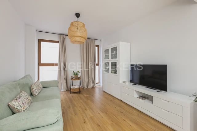 2 soveværelse Lejlighed til leje i La Seu, Valencia by - € 1.600 (Ref: 9904987)