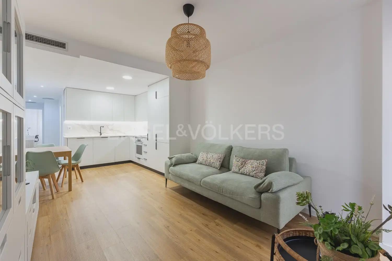 2 soveværelse Lejlighed til leje i Valencia by - € 1.600 (Ref: 9904987)