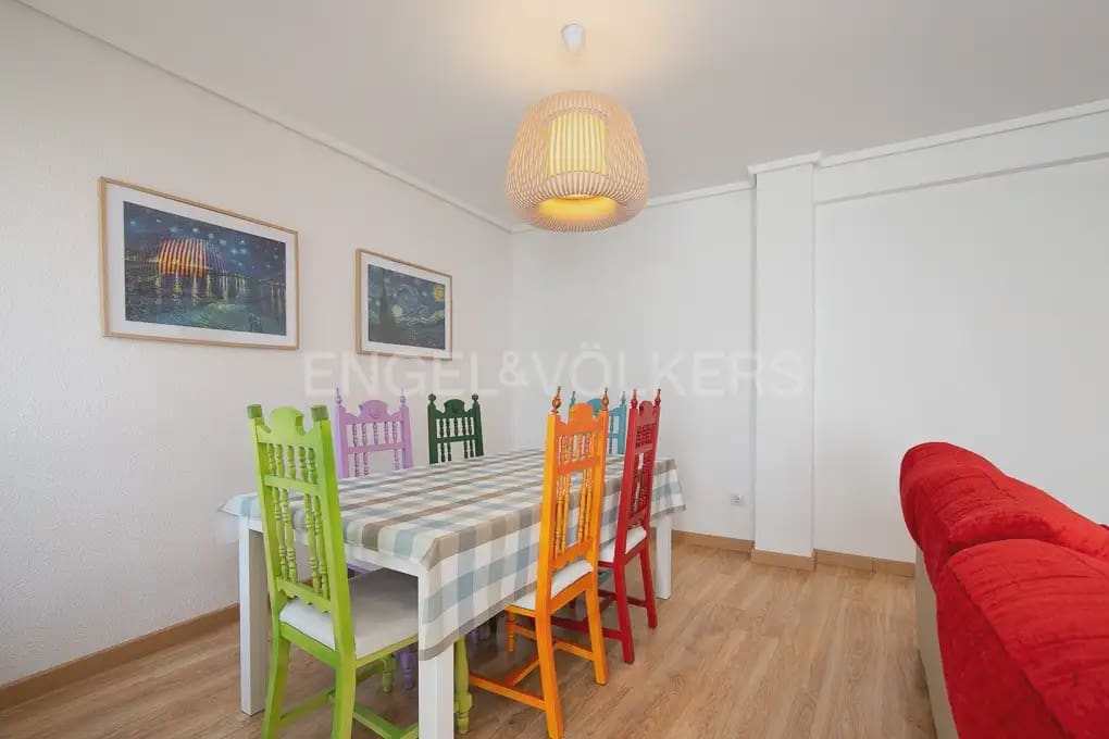 4 soveværelse Lejlighed til leje i Valencia by - € 1.500 (Ref: 9905136)