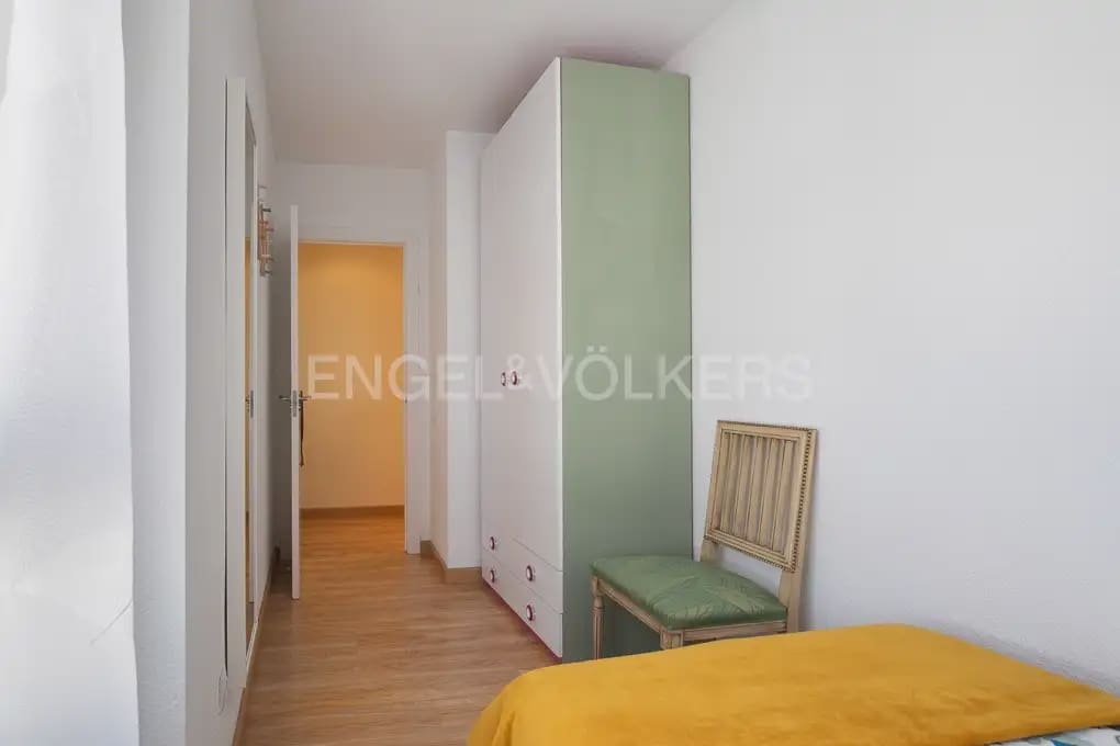 4 soveværelse Lejlighed til leje i Valencia by - € 1.500 (Ref: 9905136)