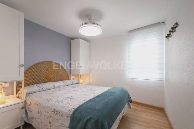 4 soveværelse Lejlighed til leje i Nou Moles, Valencia by - € 1.500 (Ref: 9905136)