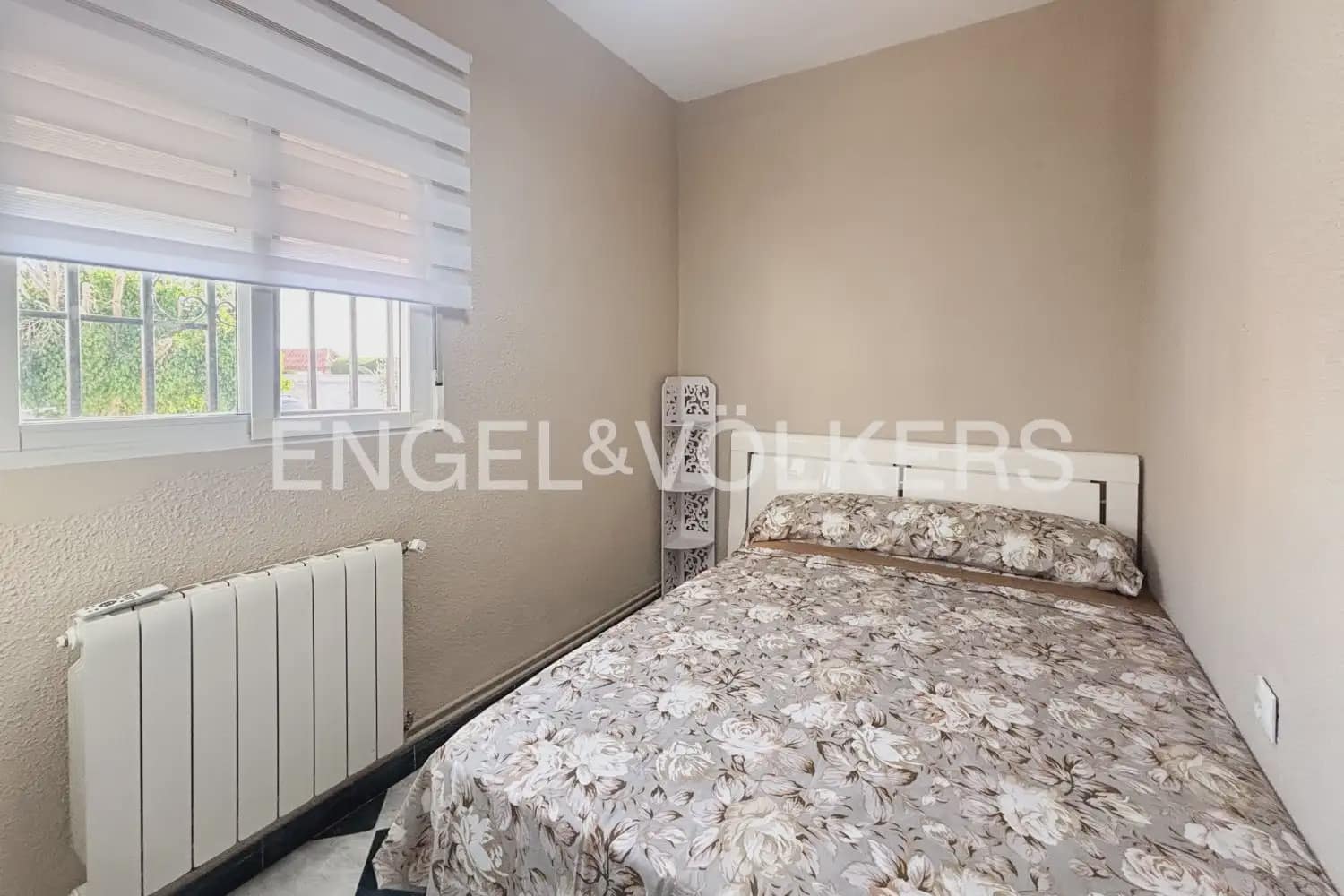 3 bedroom Villa for rent in Betera with pool garage - € 3,000 (Ref: 9905139)
