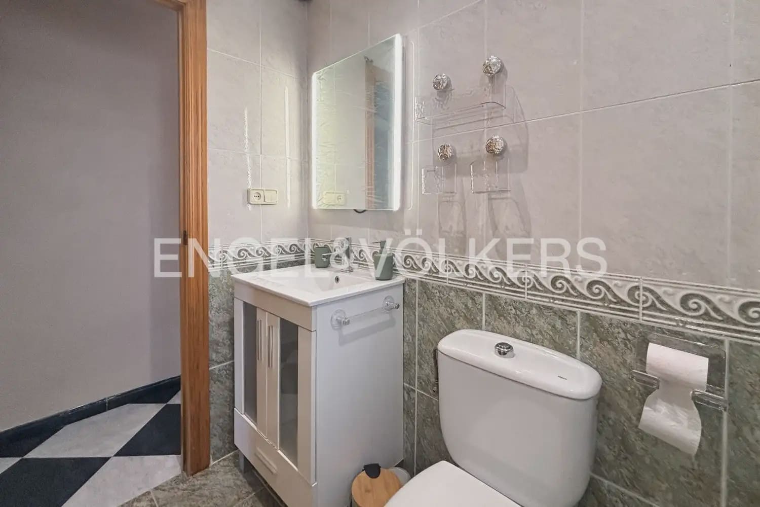 3 bedroom Villa for rent in Betera with pool garage - € 3,000 (Ref: 9905139)
