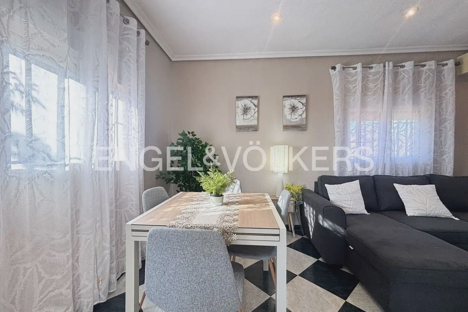 3 bedroom Villa for rent in Betera with pool garage - € 3,000 (Ref: 9905139)