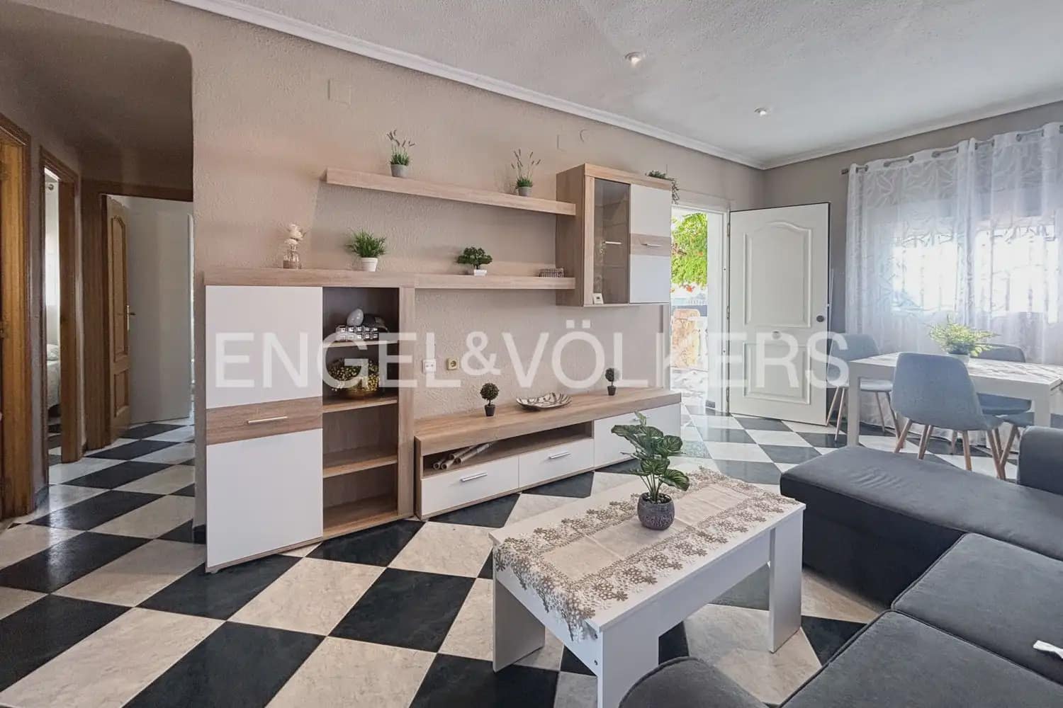 3 bedroom Villa for rent in Betera with pool garage - € 3,000 (Ref: 9905139)