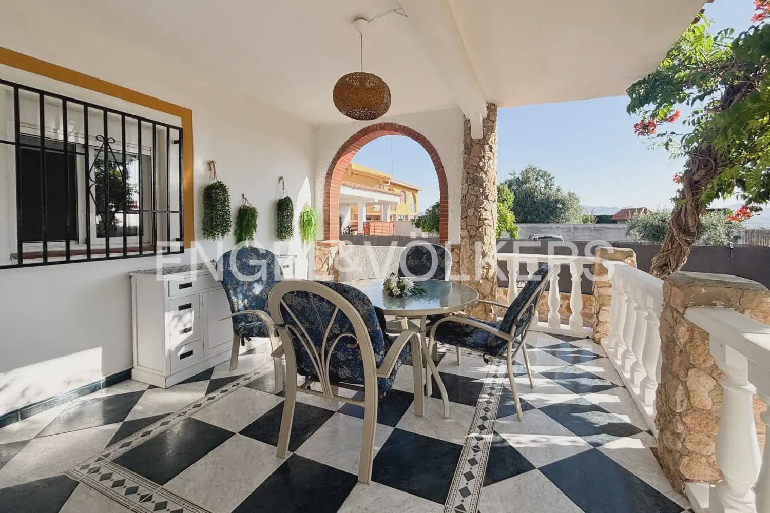 3 bedroom Villa for rent in Betera with pool garage - € 3,000 (Ref: 9905139)