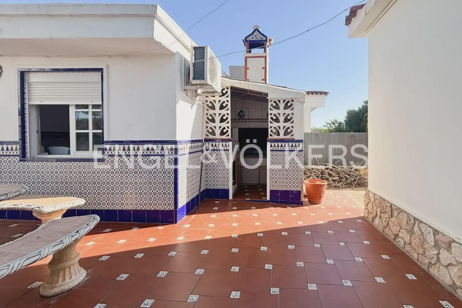 3 bedroom Villa for rent in Betera with pool garage - € 3,000 (Ref: 9905139)