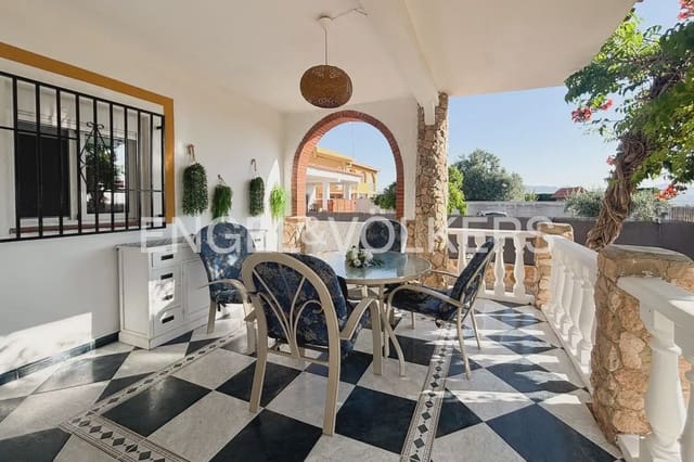 3 Zimmer Villa zu vermieten in Bétera mit Pool Garage - 3.000 € (Ref: 9905139)