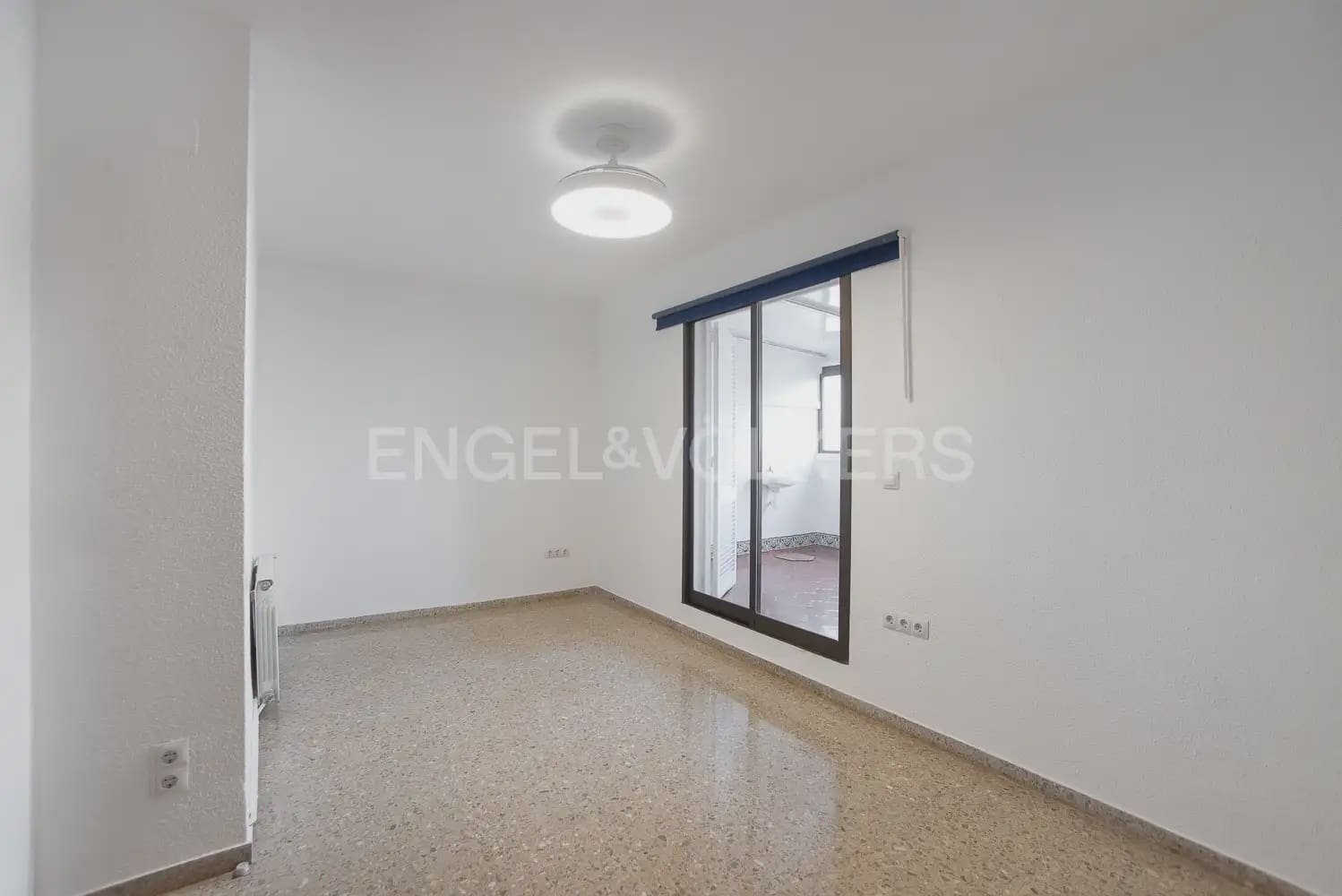 3 quarto Penthouse para arrendar em Castello de la Plana - 1 100 € (Ref: 9906660)
