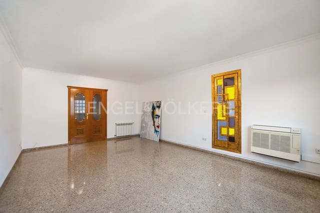 3 quarto Penthouse para arrendar em Este, Castelló de la Plana - 1 100 € (Ref: 9906660)