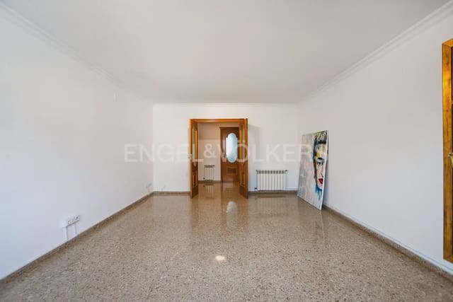 3 quarto Penthouse para arrendar em Este, Castelló de la Plana - 1 100 € (Ref: 9906660)