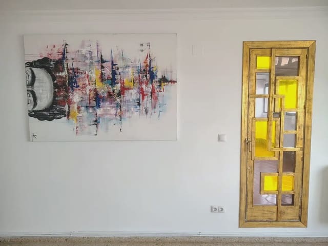 3 quarto Penthouse para arrendar em Este, Castelló de la Plana - 1 100 € (Ref: 9906660)