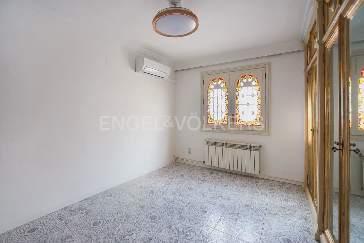 3 quarto Penthouse para arrendar em Castello de la Plana - 1 100 € (Ref: 9906660)