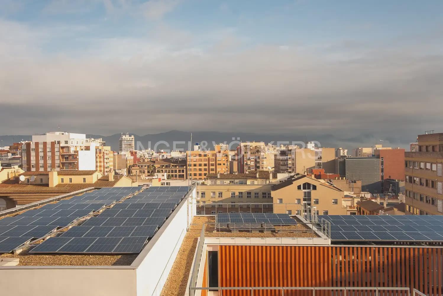 3 quarto Penthouse para arrendar em Castello de la Plana - 1 100 € (Ref: 9906660)