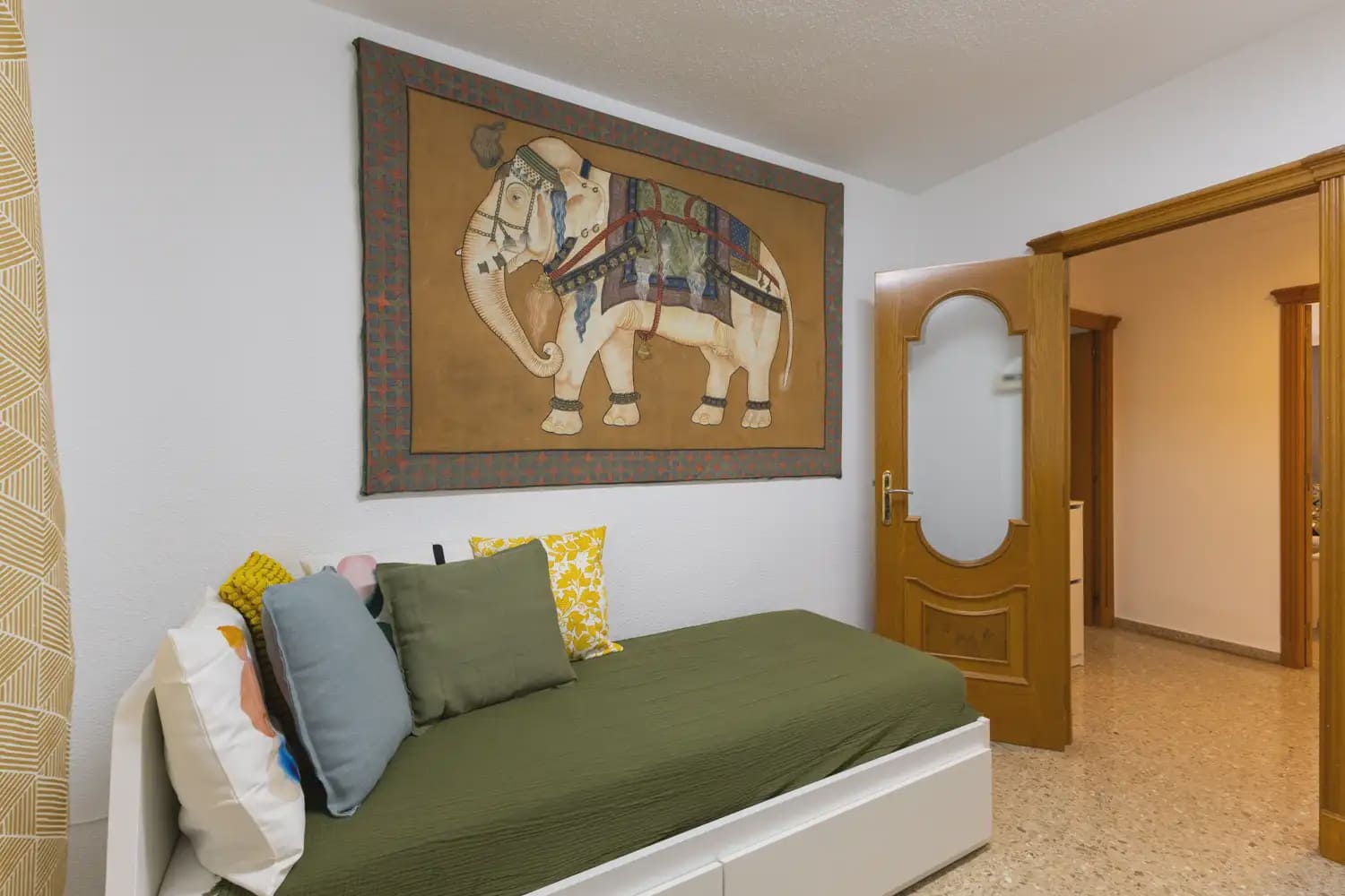 3 soverom Penthouse til leie i Castello de la Plana - € 1 300 (Ref: 9906660)