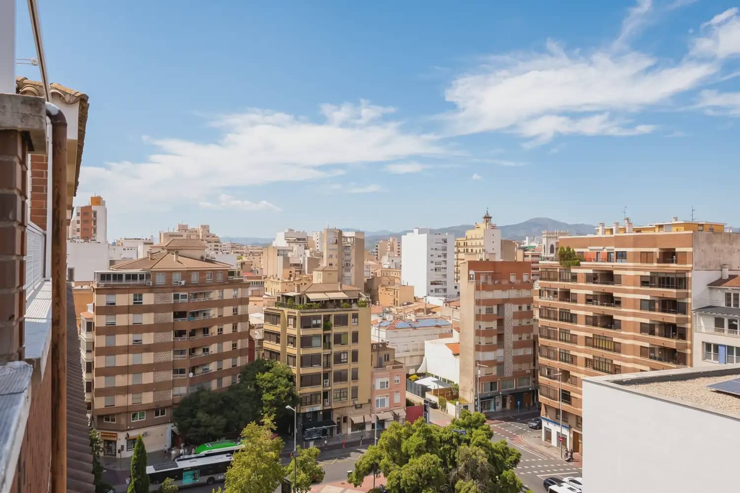 3 soverom Penthouse til leie i Castello de la Plana - € 1 300 (Ref: 9906660)