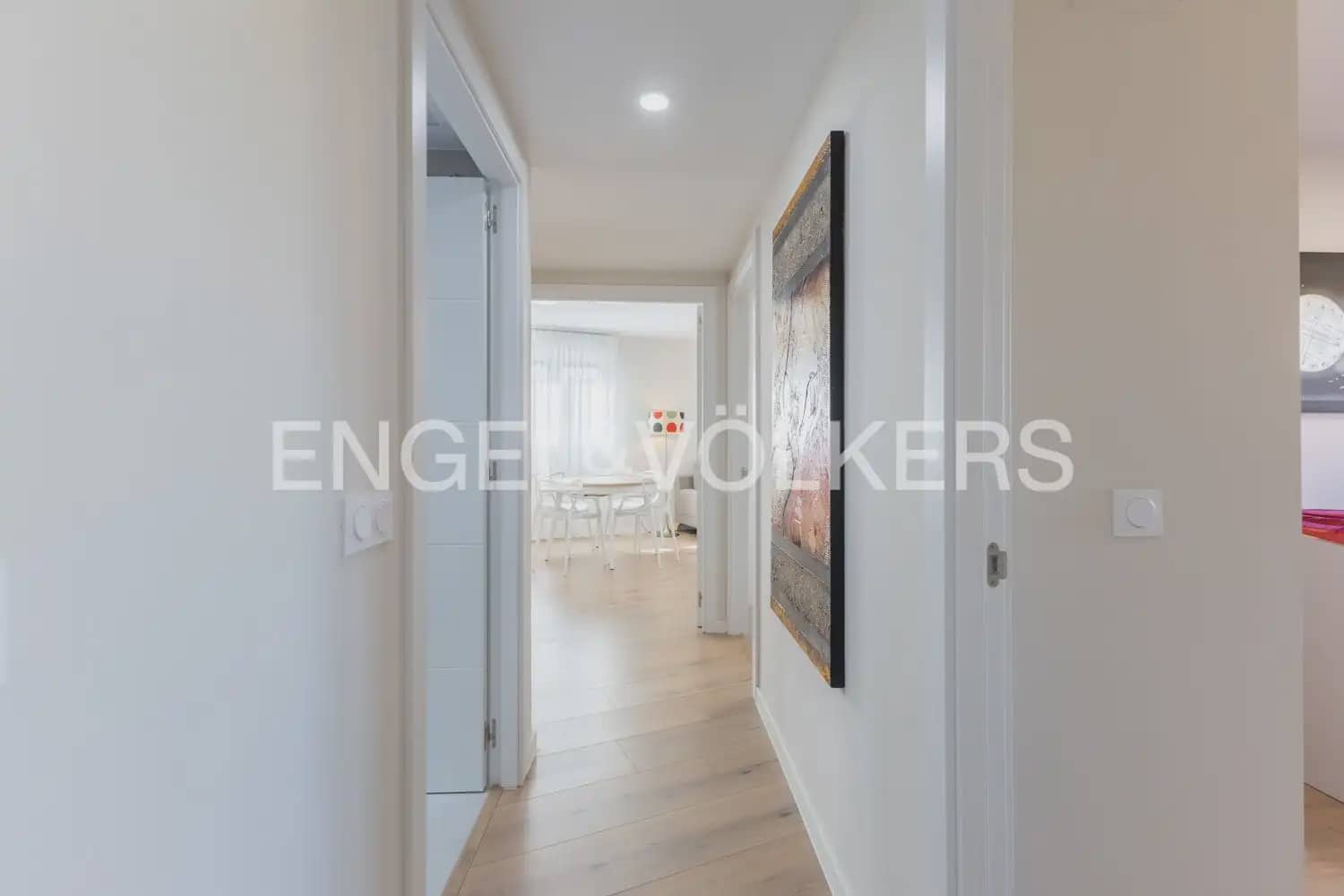 3 soverom Leilighet til leie i Valencia by med svømmebasseng - € 2 000 (Ref: 9908867)