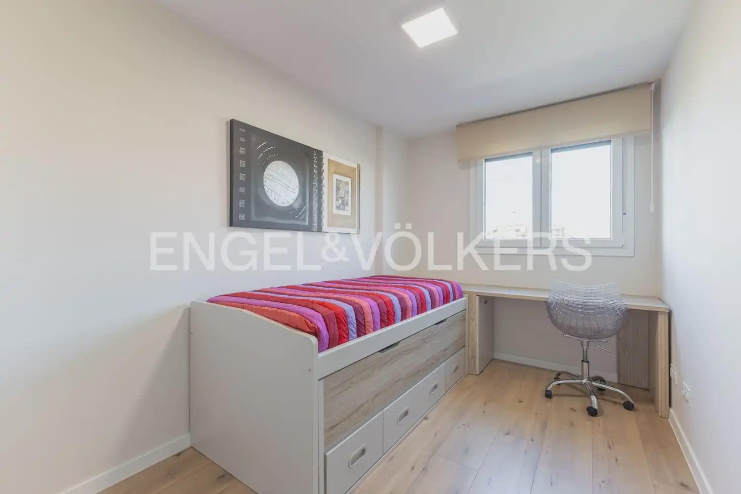 3 soverom Leilighet til leie i Valencia by med svømmebasseng - € 2 000 (Ref: 9908867)