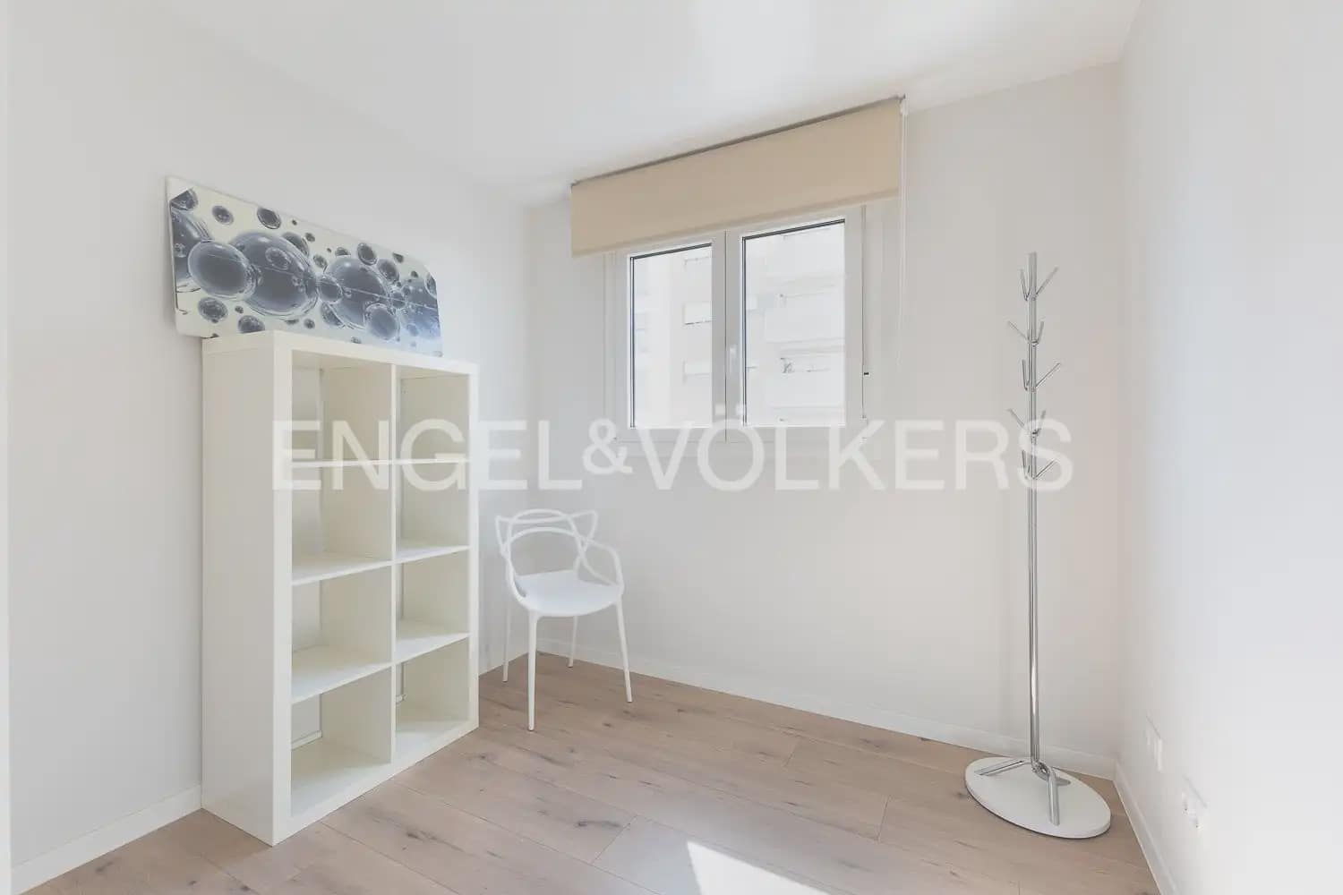 3 soverom Leilighet til leie i Valencia by med svømmebasseng - € 2 000 (Ref: 9908868)